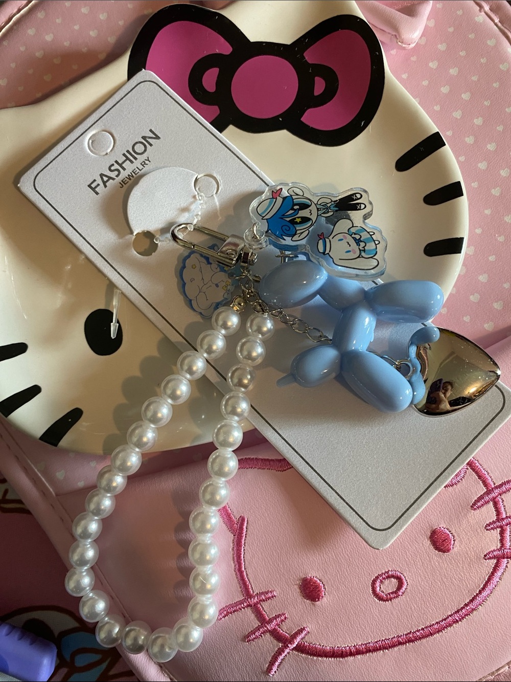 NWT Hand Crafted Blue Balloon Dog Pearl & Charm Keychain 💙🖤